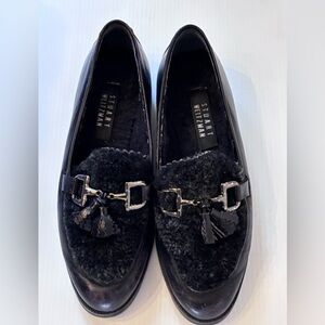 ✨ Rare Stuart Weitzman Black Leather & Faux Fur Tassel Loafers Wardrobe Staple ✨